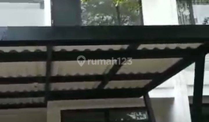 DISEWAKAN RUMAH BARU DI DALAM CLAUTER METLAND TRANSYOGI 8