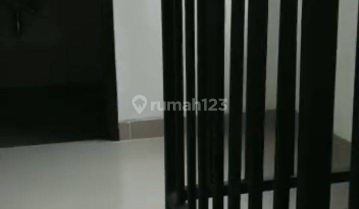 DISEWAKAN RUMAH BARU DI DALAM CLAUTER METLAND TRANSYOGI 12