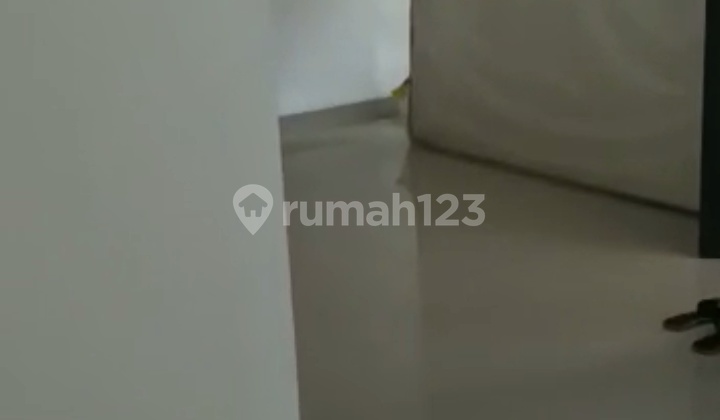 DISEWAKAN RUMAH BARU DI DALAM CLAUTER METLAND TRANSYOGI 15