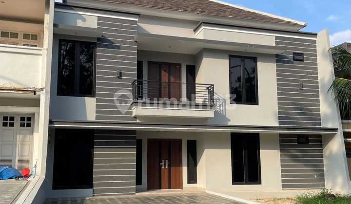 Large Serene House in the Elite Area of Kotawisata Cibubur with Close Access to Toll Gate
