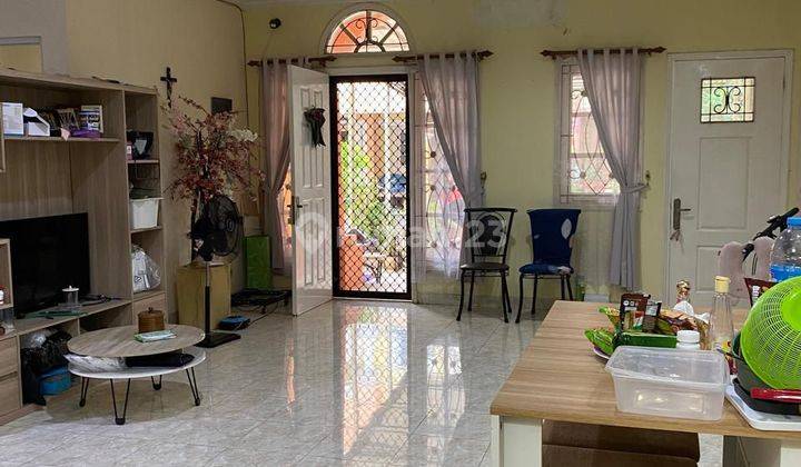 Dijual Rumah Di Raffles Hills Dekat Lrt Cibubur 2