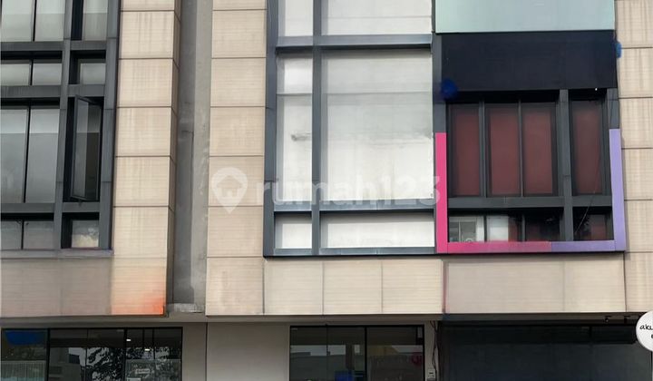 3-Storey Shop House on Busy Boulevard, Strategic Location, Cibubur Tourist City