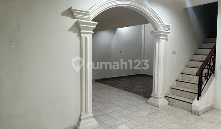 Rumah 2 Lantai Kt.4 Dalam Cluster Dikotawisata Cibubur 2