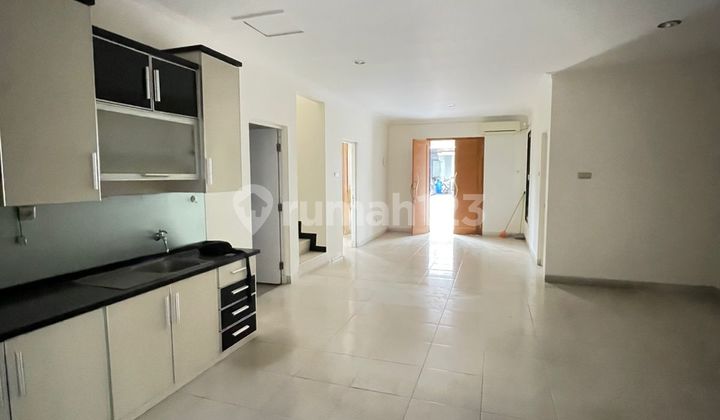 Rumah 2 Lantai Dalam Cluster Favorite Dikotawisata Cibubur 2