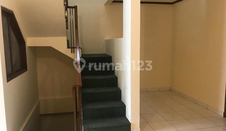 Dijual Cepat Rumah 2 Lantai Area Pinang Emas 4 Kt 2