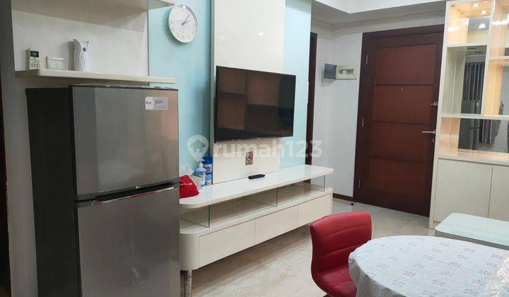 Sewa Apartmen Royal Mediterania Garden,2+1br Furnish Luas 53,5 2