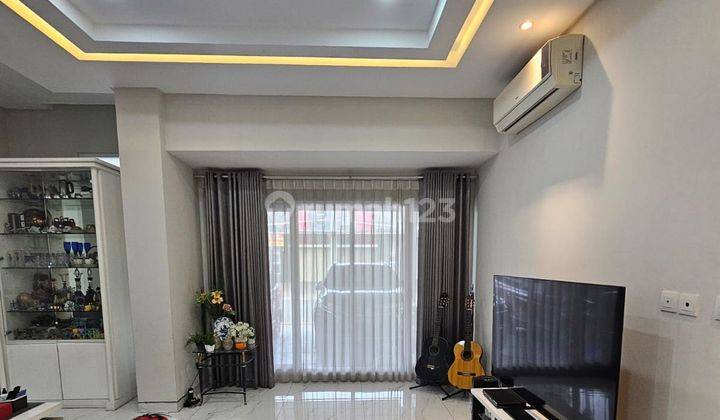 Dijual Rumah di Greenlake City, 4+1BR Unfurnish Luas 180m2 2