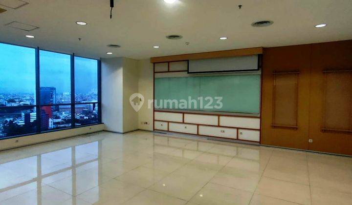 Disewakan Ruang Kantor Apl Office, Fitted Luas 293 M2 1