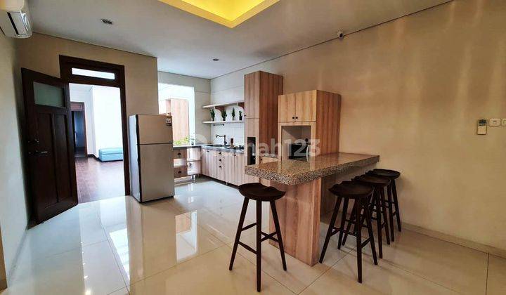 Disewakan Rumah Menteng, 4 BR 2 Lantai Furnish Uk 340 M2 2