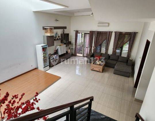 Dijual Rumah di Greenville, 5+1BR Semi Furnish Luas 320m2 2