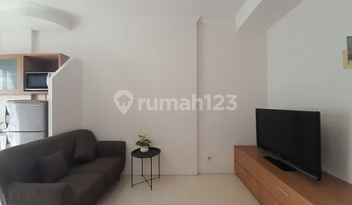 Disewakan Apartemen Mediterania Garden Residences 2, 2BR Furnished Luas 42m2