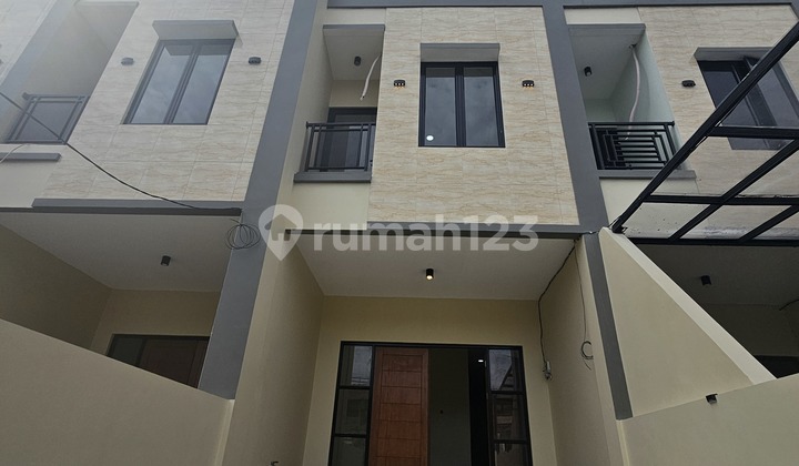New Indent House 4x26, 3-car road, Duri Kepa (DK305)