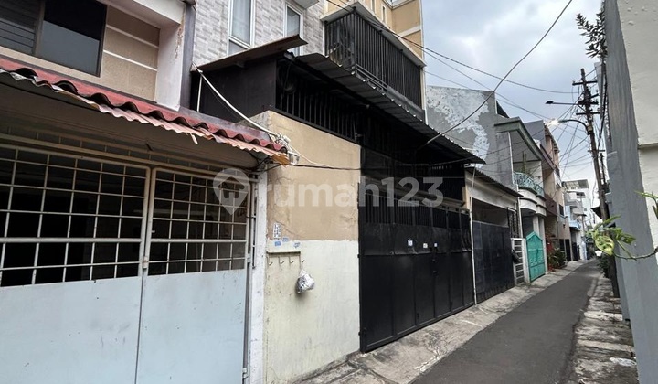 Rumah siap huni 7x11 lokasi strategis Tanjung Duren(TD363) Rumah siap huni 7x11 lokasi strategis Tanjung Duren(TD363)