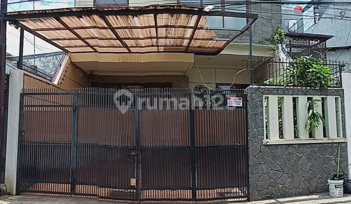 Rumah 8x21 lokasi strategis di Taman Cosmos Taman Ratu(TR252)