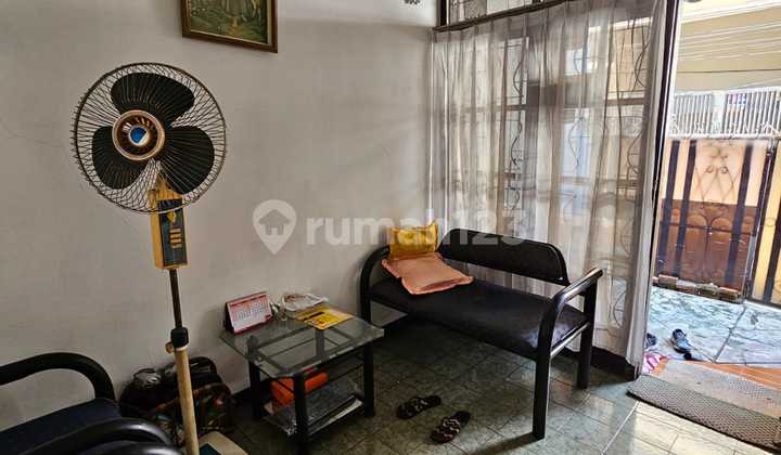 Rumah Tua 5x11 Lokasi Strategis di tanjung duren(TD47) 2