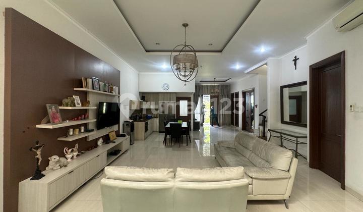 Rumah siap huni 10x18 lokasi strategis di Tomang(TM275) 2