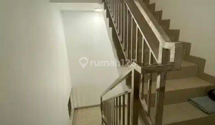 Rumah 5x18 Siap Huni Strategis di taman ratu(TR189) 2