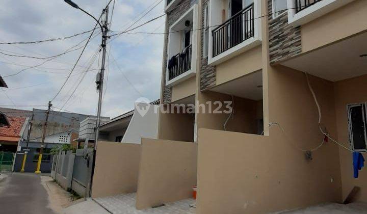 Rumah baru lokasi strategis di Duri Kepa(DK64) 12