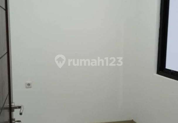 Rumah Baru Siap Huni Strategis Di Taman Ratu(TR128) 6
