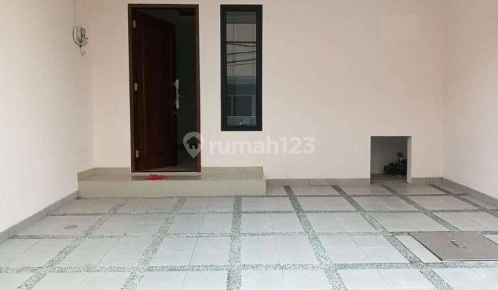 Rumah Baru Siap Huni Strategis Di Taman Ratu(TR128) 11