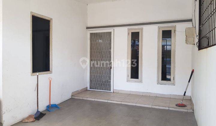 Rumah ukuran 7x13 lokasi strategis di Taman Ratu(TR124) 2
