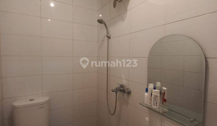 Rumah Siap Huni Strategis di Taman Ratu(TR121) 2
