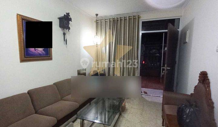 Rumah Siap Huni Strategis di Taman Ratu(TR121) 3