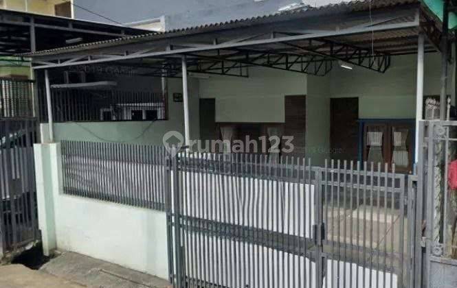 Rumah Tua Hitung Tanah Lokasi Strategis Di Taman Ratu(TR120) 1