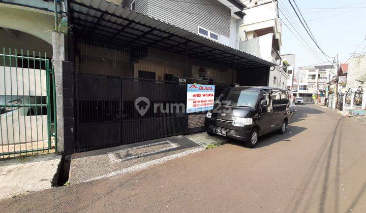 Rumah besar lokasi strategis bebas banjir di Tomang(TM62) 2