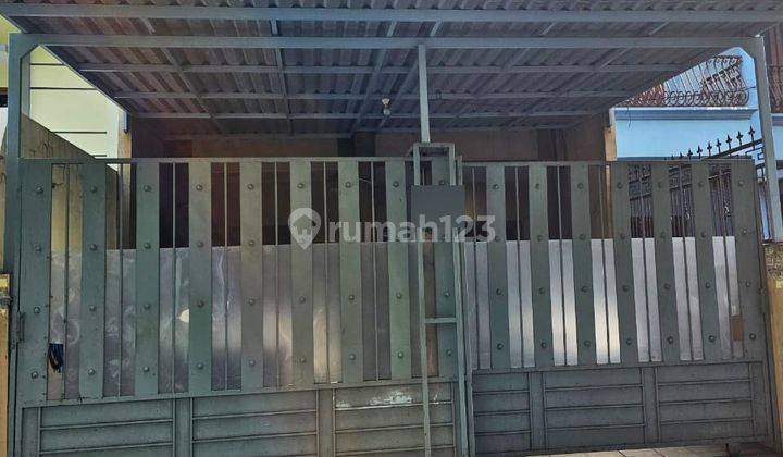 Rumah 6x20 Siap Huni Lokasi Strategis di Taman ratu(TR180) 1