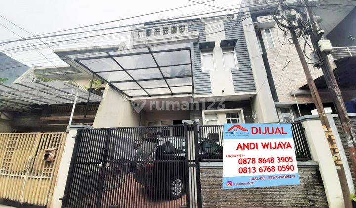 Rumah bagus Siap Huni Strategis Taman Ratu(TR77) 1