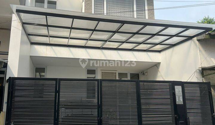 Rumah 6x15 Dalam Komplek Taman ratu(TR185) 1