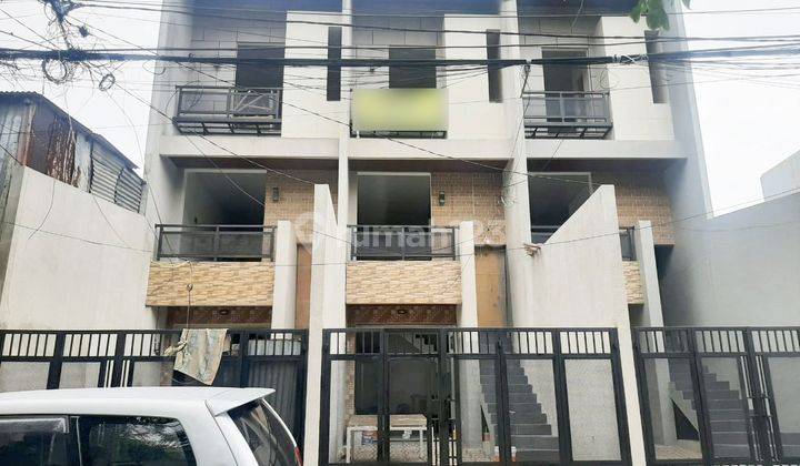 Rumah Baru 3 Unit lebar jalan gede di Duri Kepa(DK236)  2