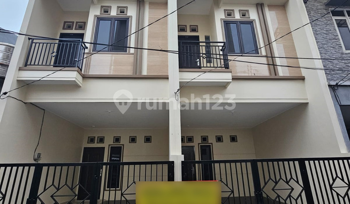 Rumah Baru Rumah Masuk Mobil Di Tanjung Duren(td234)