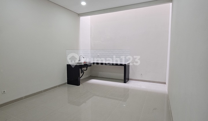 Rumah Baru Siap Huni 4X15 Strategis di Duri Kepa(Dk391)