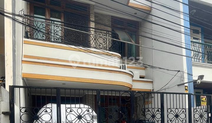 6x15 Ready-to-Occupy House, Strategic Location in Taman Ratu (TR237) 1