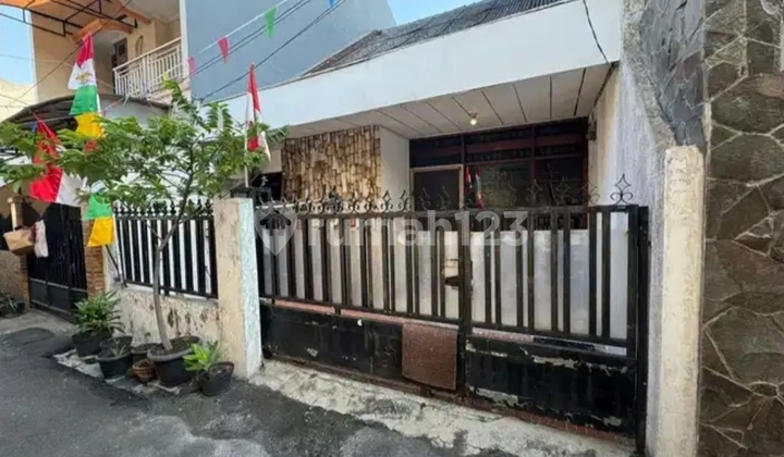 Rumah ukuran 6x12.5 lokasi strategis di Tanjung Duren(TD378)