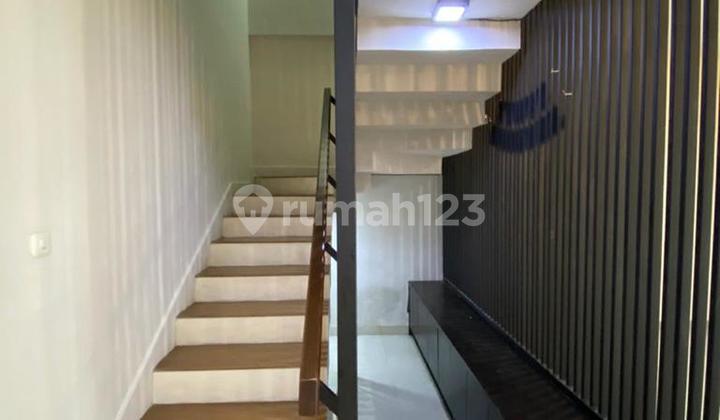 Rumah siap huni 6x15 lokasi strategis di Tomang(TM272) 2