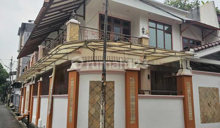 Rumah 11x18 Siap Huni lokasi trategis di Tanjung Duren(TD349)