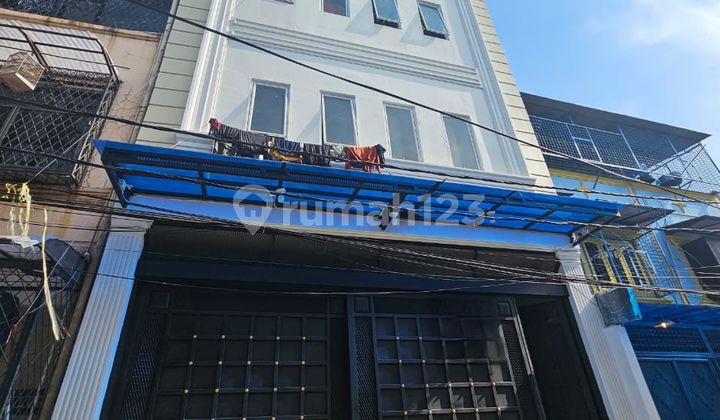 Ruko baru 8x10 strategis di jelambar(JL322)