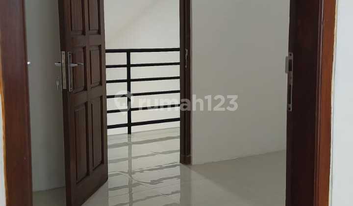Rumah Siap Huni 5X16.5 Strategis di Jelambar(Jl329) 2