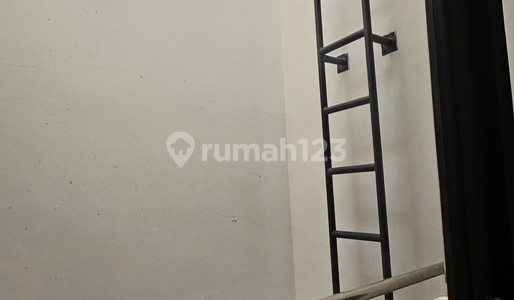 Ready-to-Occupy 6X16 Flood-Free House in Taman Ratu(Tr266) 2