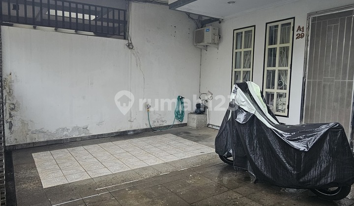 Ready-to-Occupy House in Green Garden Complex (Gg82) 2