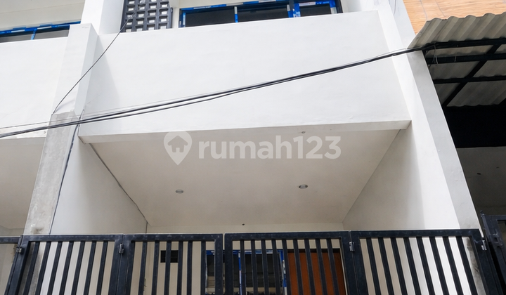 New House 3.7x11 Strategic in Tanjong Duren (TD312a) 2