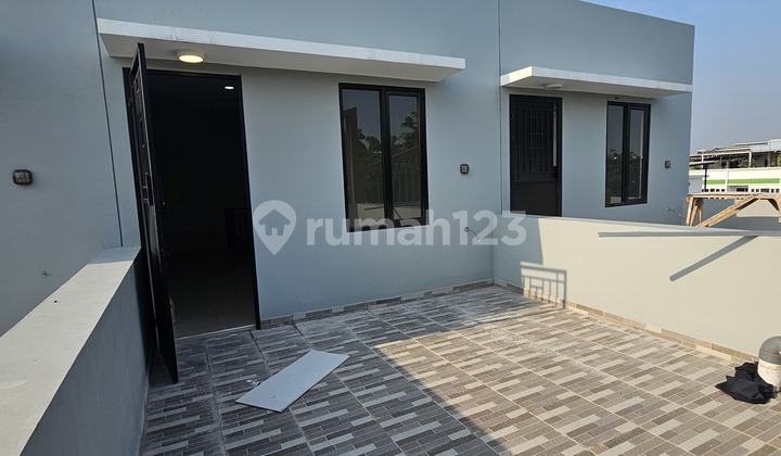 New 4x13.5 Ruko strategic location in Taman Ratu(TR254) 2