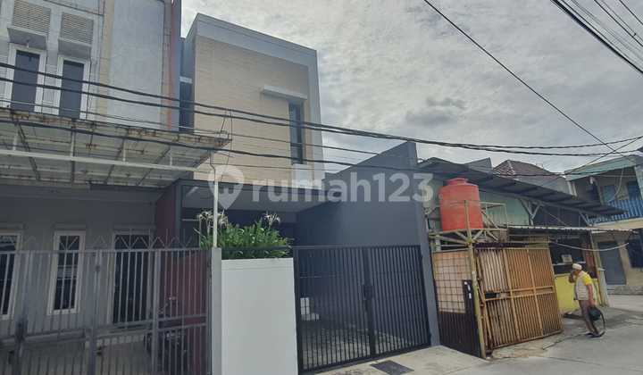 Rumah Siap Huni 5X20 Lokasi Strategis di Duri Kepa(Dk266a)