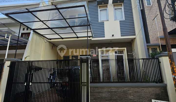 Rumah bagus Siap Huni Strategis Taman Ratu(TR77)