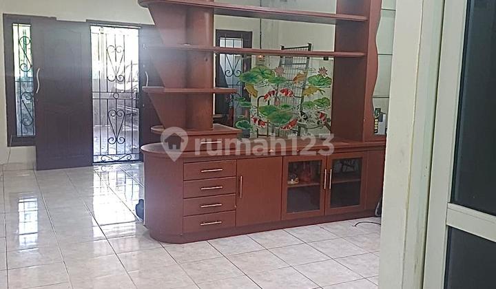 Rumah Siap Huni 5X23 Lokasi Strategis di Jelambar(Jl332)