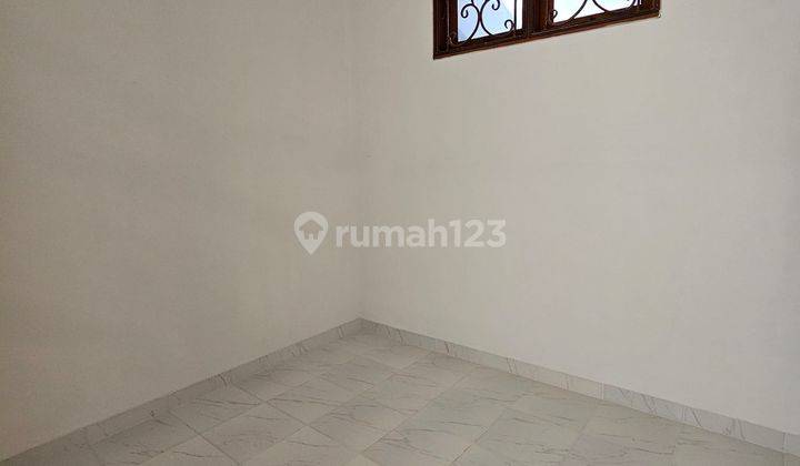 Rumah Siap Huni 6x15 strategis di Taman ratu(TR204) 2