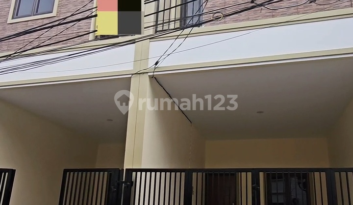 Rumah Baru Lokasi Strategis di Tanjung Duren(Td374) Rumah Baru Lokasi Strategis di Tanjung Duren(Td374)